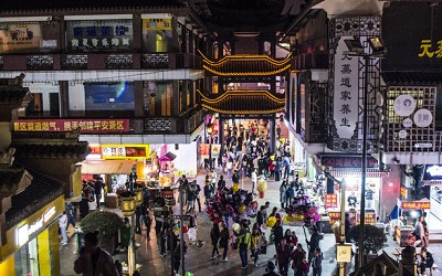 地攤經濟成風口，規范夜間照明或成為必要事宜